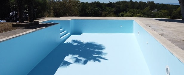 Equipement piscine : le revêtement imprimé pour votre bassin